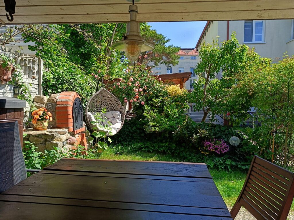 Ogród Pensjonatu nad morzem w Ustce